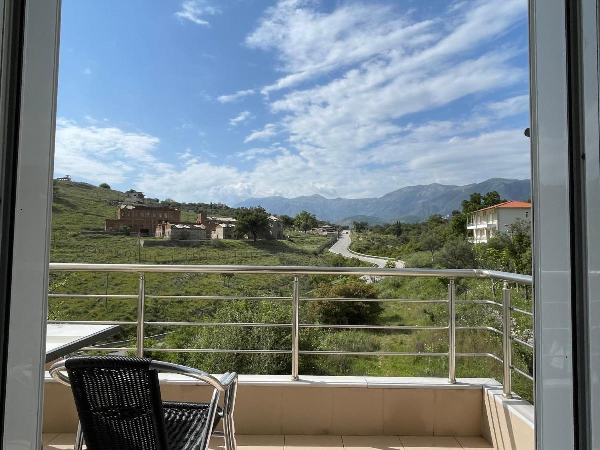 Orea Hotel Himare Exterior foto