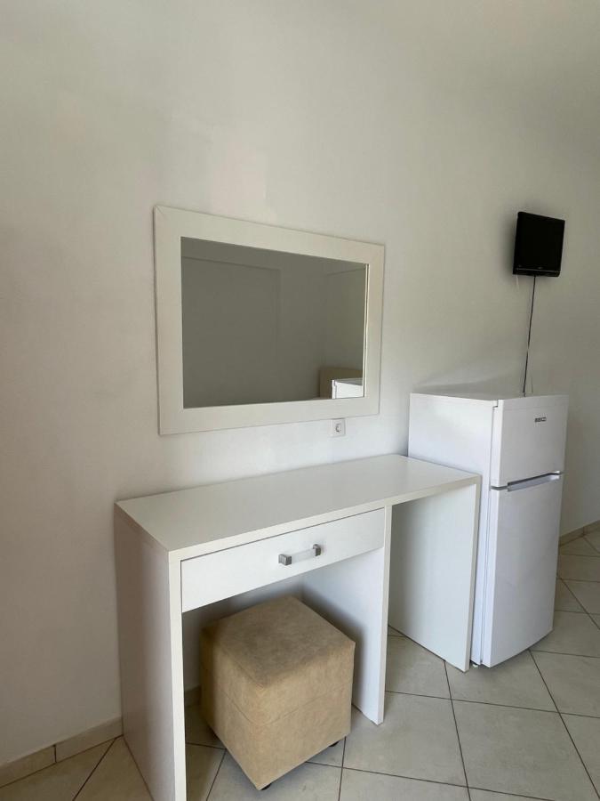 Orea Hotel Himare Exterior foto