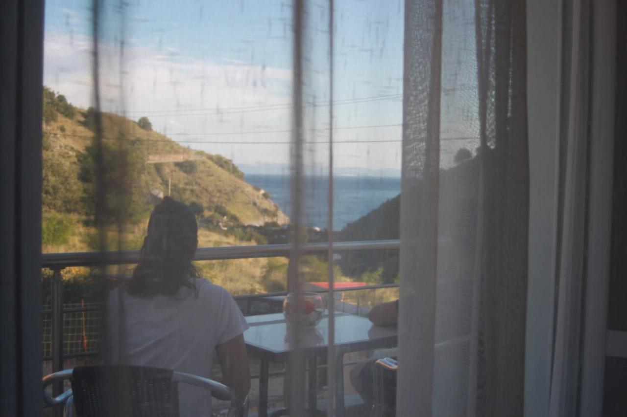 Orea Hotel Himare Exterior foto